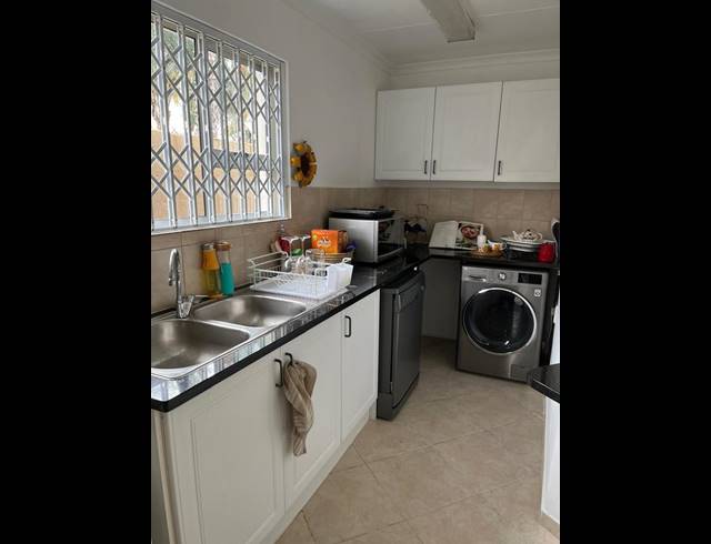 3 BEDROOM HOUSE FOR SALE IN DOUGLASDALE